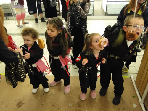 GHOSTBUSTERS HALLOWEEN BELKNAP MALL