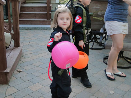 GHOSTBUSTERS HALLOWEEN LAKE SHORE PARK