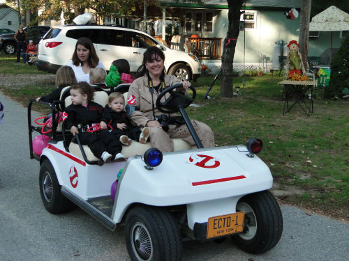 GHOSTBUSTERS HALLOWEEN LAKE SHORE PARK