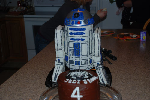 R2-D2 Birthday Cake