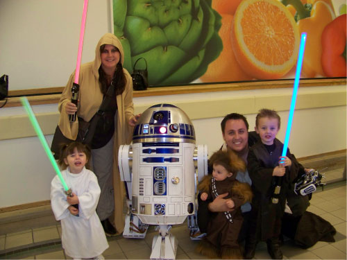 R2-D2 Belknap Mall Halloween Party