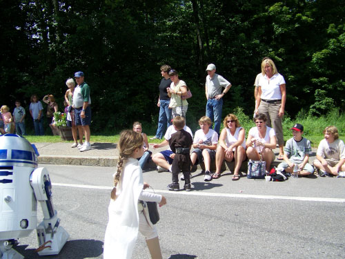 R2-D2 Belmont Old Home Day Parade