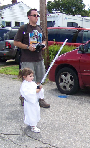 R2-D2 Belmont Old Home Day Parade