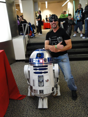 R2-D2 Big Apple Comic Con 2010