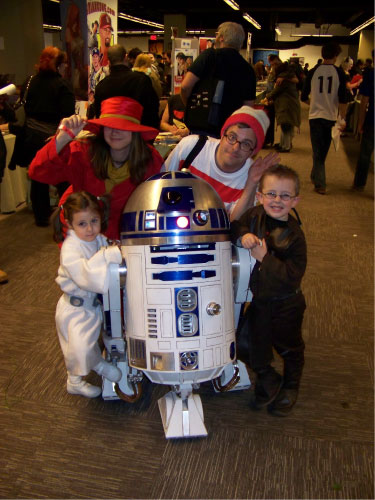 R2-D2 Boston Comic Con 2010