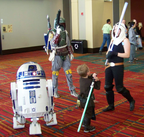 R2-D2 ConnectiCon