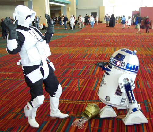 R2-D2 ConnectiCon