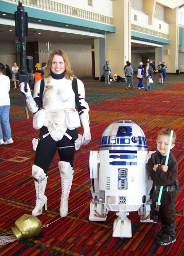 R2-D2 ConnectiCon