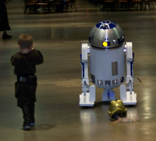 R2-D2 ConnectiCon