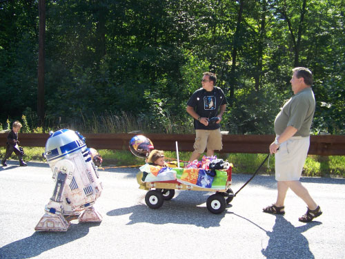 R2-D2 at Gilford Old Home Day Parade