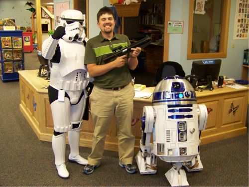 R2-D2 Gilford Public Library 2009