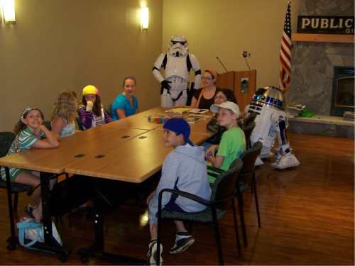 R2-D2 Gilford Public Library 2009