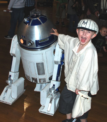 R2-D2 Granite State Comicon 2010