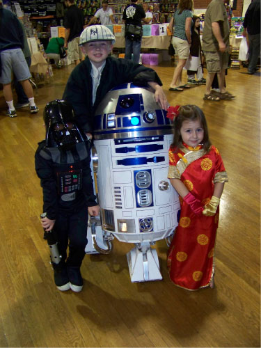 R2-D2 Granite State Comicon 2010