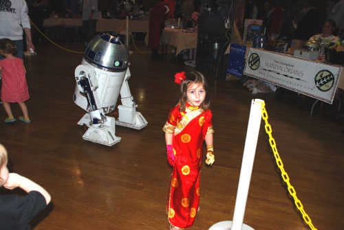 R2-D2 Granite State Comicon 2010