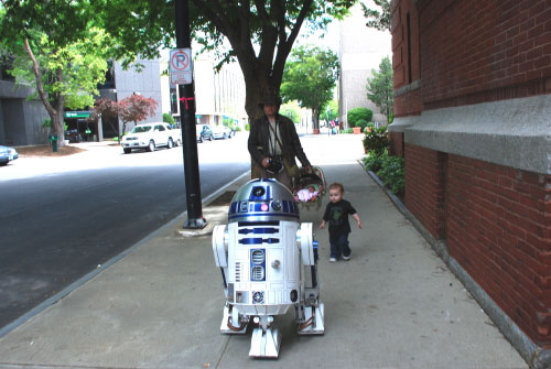 R2-D2 Granite State Comicon 2010