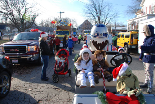 R2-D2 Laconia Holiday Parade 2009