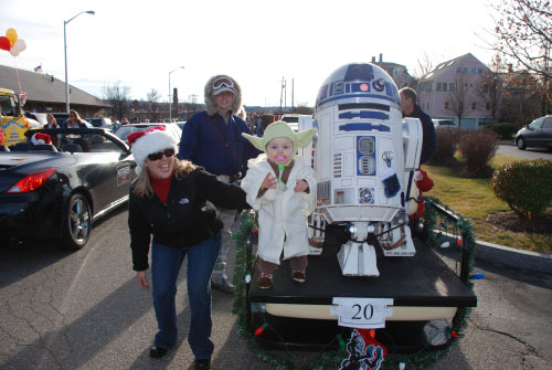 R2-D2 Laconia Holiday Parade 2009