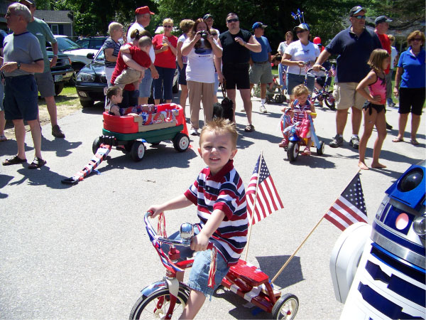 R2-D2 LSP Bike Parade