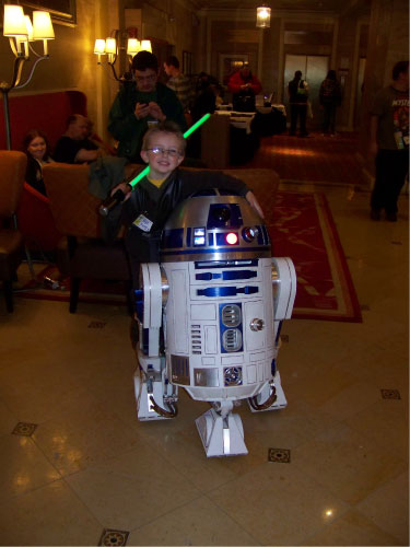 R2-D2 NE Fan Experience 2009