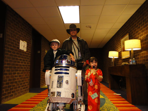 R2-D2 Shore Leave 32 2010