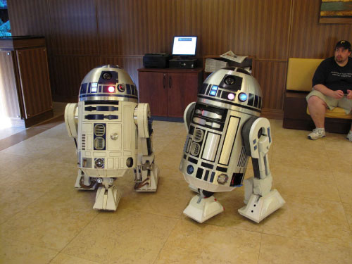 R2-D2 Shore Leave 32 2010