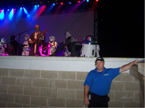 R2-D2 Weird Al Concert