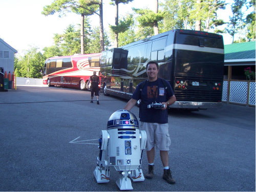 R2-D2 Weird Al Concert