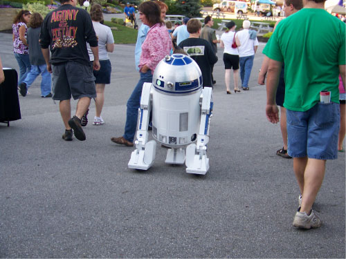 R2-D2 Weird Al Concert