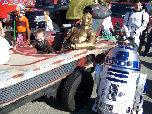 R2-D2 Woburn Halloween Parade