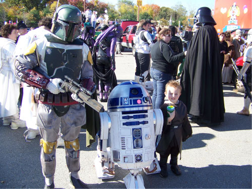 R2-D2 Woburn Halloween Parade