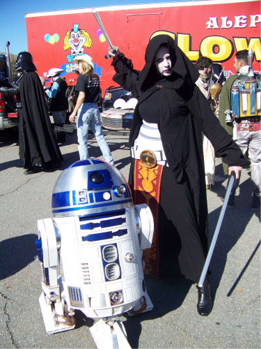 R2-D2 Woburn Halloween Parade