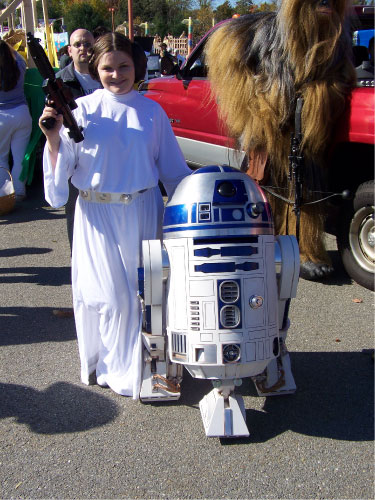 R2-D2 Woburn Halloween Parade