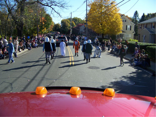 R2-D2 Woburn Halloween Parade