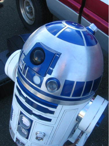 R2-D2 Woburn Halloween Parade