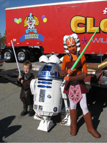 R2-D2 Woburn Halloween Parade