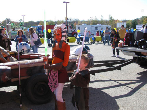 R2-D2 Woburn Halloween Parade