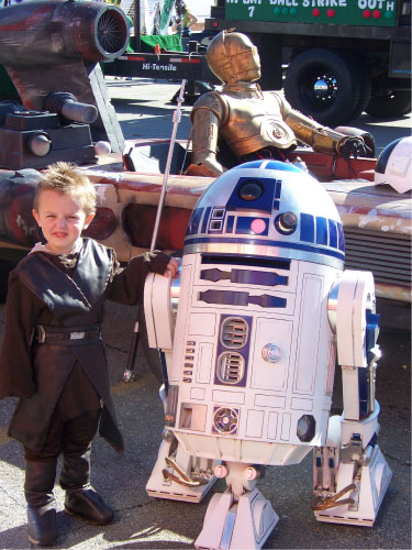 R2-D2 Woburn Halloween Parade