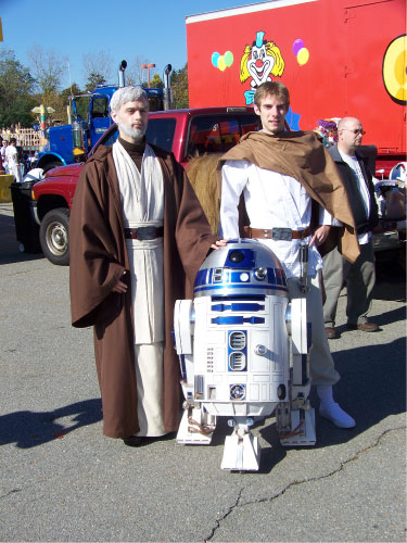 R2-D2 Woburn Halloween Parade